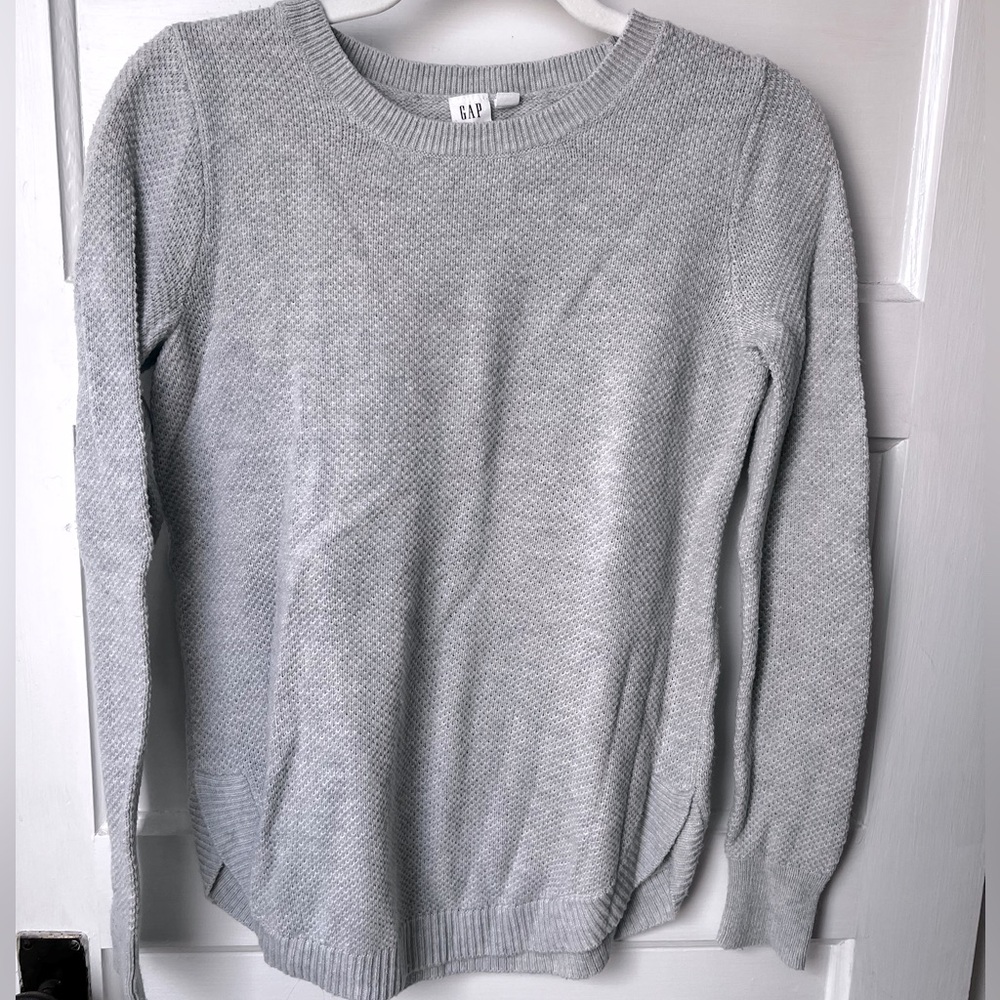 Women’s sweater